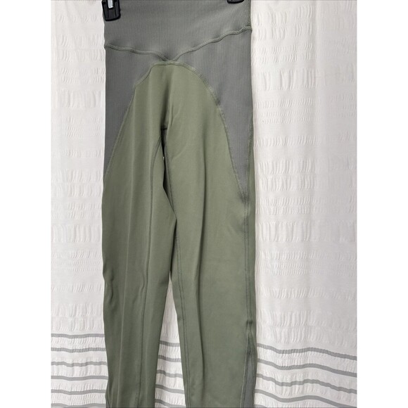 Offline By Aerie 7/8 Leggings Women XS Green Goals Flare High Rise Ribbed Strech - Picture 2 of 7